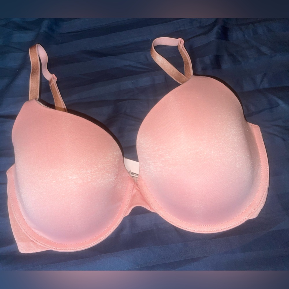 Victoria Secret lightly lined Bra